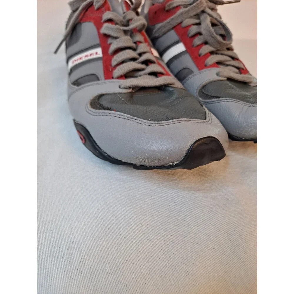 Diesel Mens Gunner Leather Sneakers Size 11 Y00326 Retro Gunmetal/Frost Grey/Red